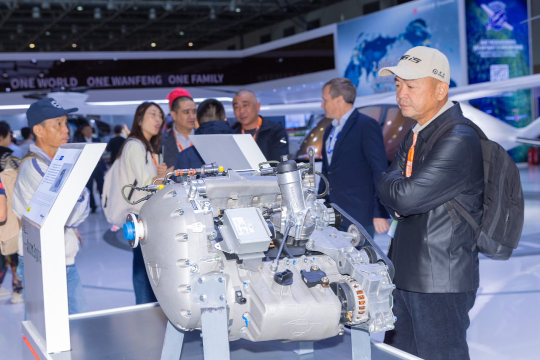 万丰闪耀2025亚洲通用航空展 领航低空未来