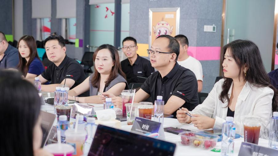 吉宏股份x阿里云|共筑 AI 原生底座,共商Token出海新丝路