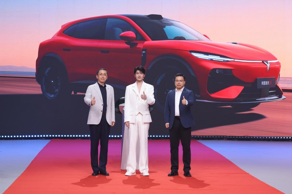 岚图追光 S 预售 30.99 万元！全系高配不玩套路，用硬核实力回应年轻用户期待