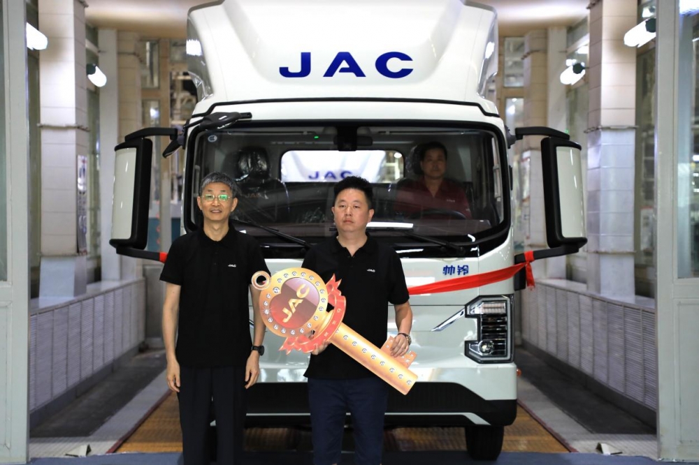 行业首发172度电！江淮新能源轻卡新品首发下线，树立长续航标杆